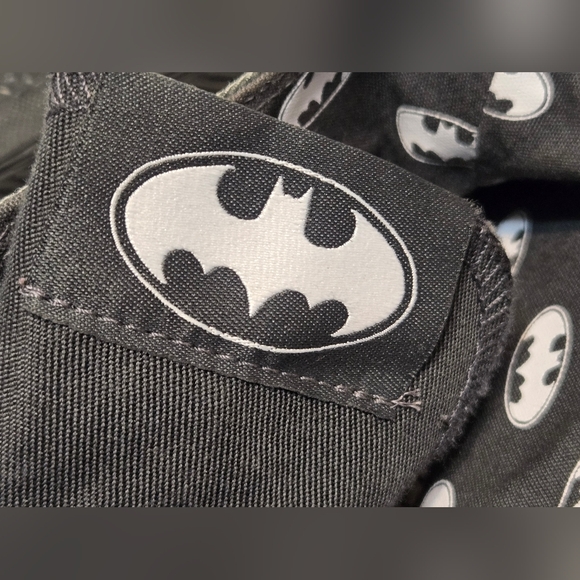 DC Comics BATMAN Converse HI Top Sneakers Sz 10 Mens Sz 12 Womens - Picture 9 of 14